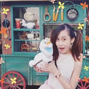 Meet your Posher, Belle